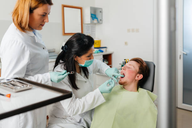 Best Pediatric Emergency Dentist in Lake Camelot, WI